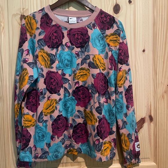 Nike Tops - Nike Women's Sportswear Floral Crewneck Pullover Sweatshirt Rose Size Medium